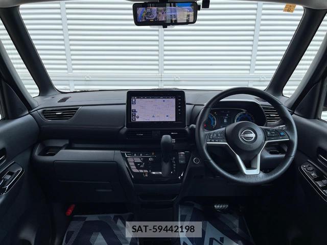 Nissan ROOX 2023-09 8279422-1