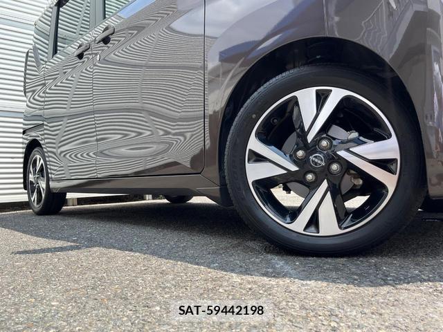 Nissan ROOX 2023-09 8279422-11