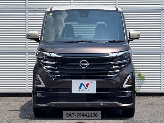 Nissan ROOX 2023-09 8279422-12