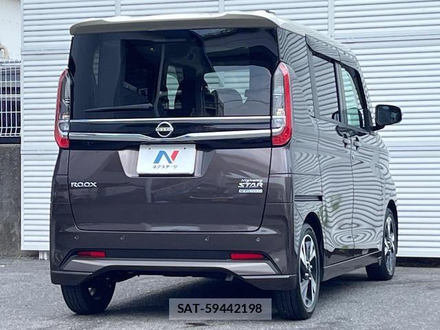 Nissan ROOX 2023-09 8279422-15