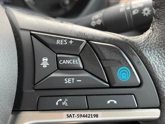 Nissan ROOX 2023-09 8279422-5