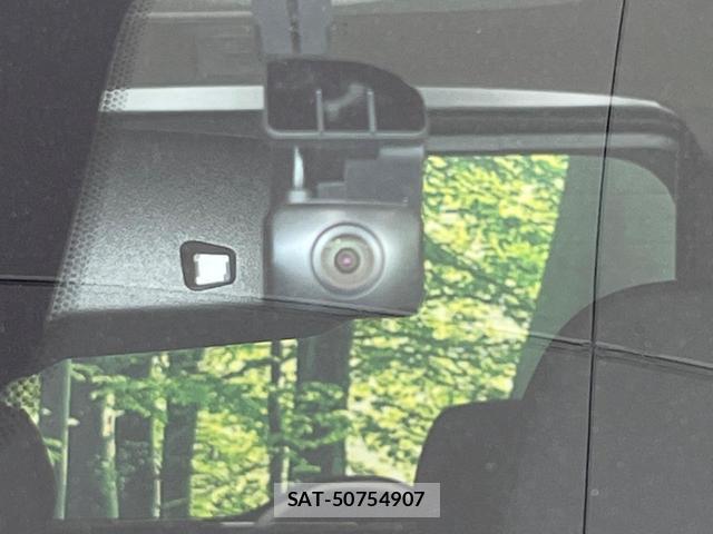 Nissan ROOX 2022-10 8279620-5