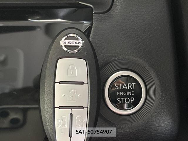 Nissan ROOX 2022-10 8279620-6
