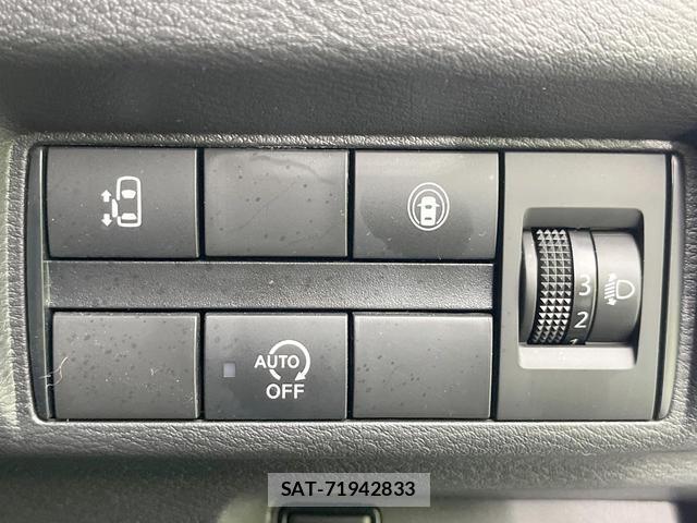 Nissan ROOX 2022-04 8279964-5