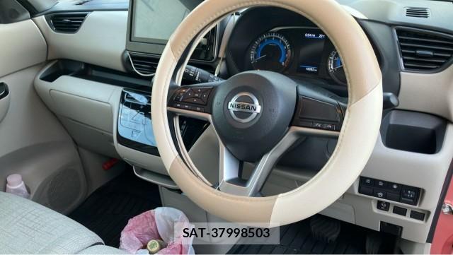 Nissan ROOX 2022-10 8280511-2