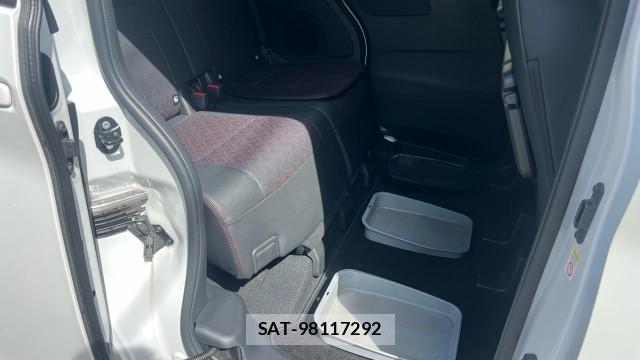 Nissan ROOX 2024-06 8282130-6