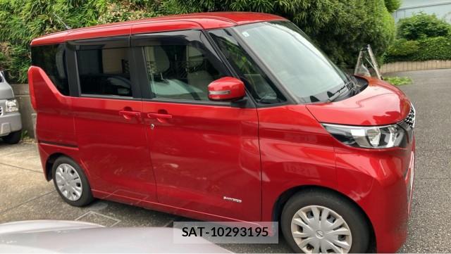 Nissan ROOX 2021-09 8282387-3