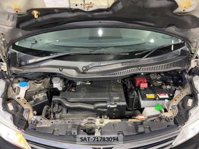 Nissan ROOX 2013-02 8283150-18