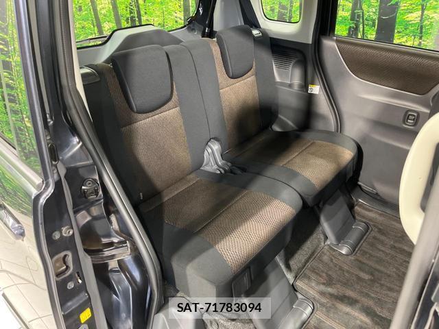 Nissan ROOX 2013-02 8283150-9