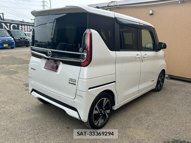 Nissan ROOX 2022-06 8283195-16