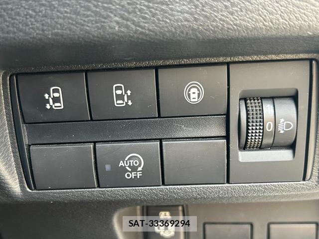 Nissan ROOX 2022-06 8283195-4