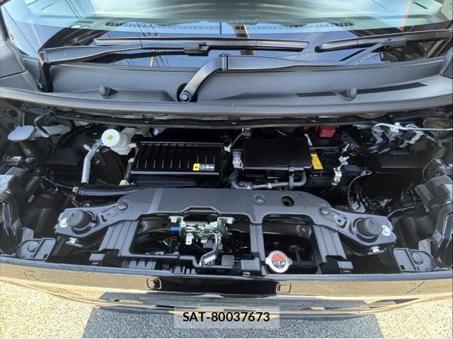 Nissan ROOX 2026-06 8283328-17