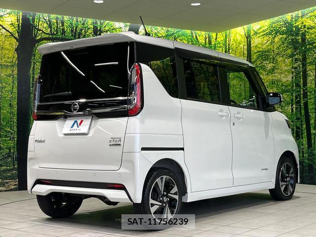 Nissan ROOX 2021-08 8283649-16
