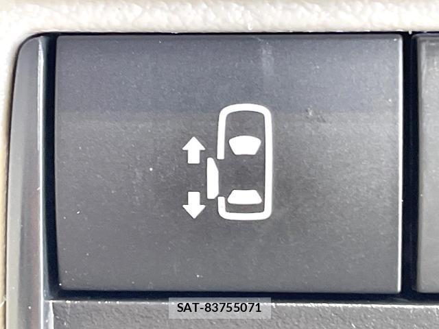 Nissan ROOX 2024-05 8284497-4