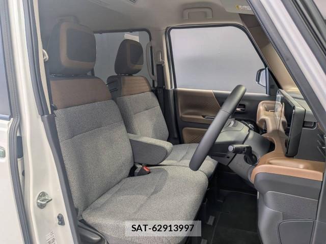 Nissan ROOX 2025-10 8284615-15