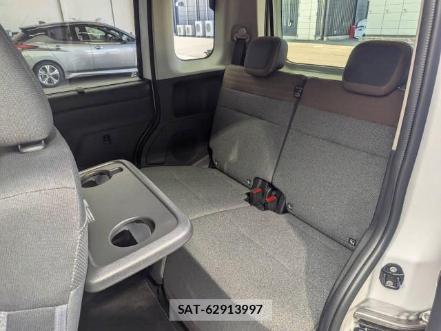 Nissan ROOX 2025-10 8284615-18