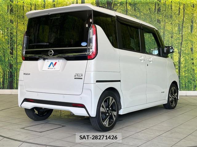 Nissan ROOX 2021-08 8285154-17