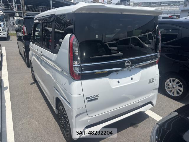 Nissan ROOX 2023-08 8285384-1