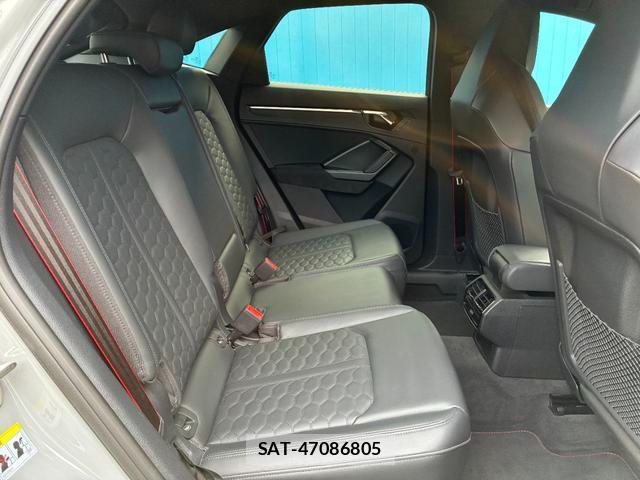 Audi RS Q3 2022-06 8285097-17