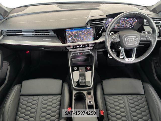 Audi RS3 2023-12 8280415-10