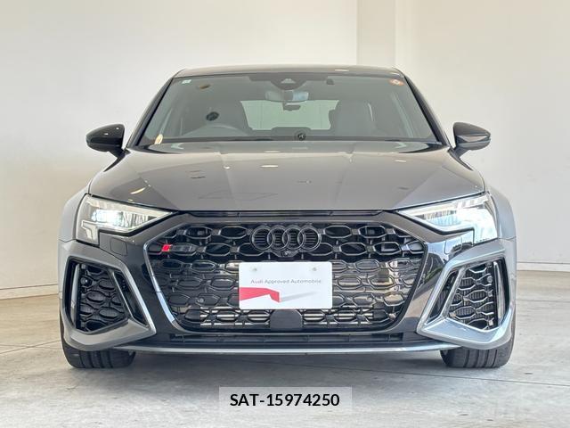 Audi RS3 2023-12 8280415-14