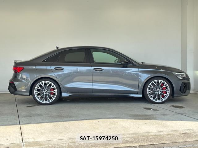 Audi RS3 2023-12 8280415-16