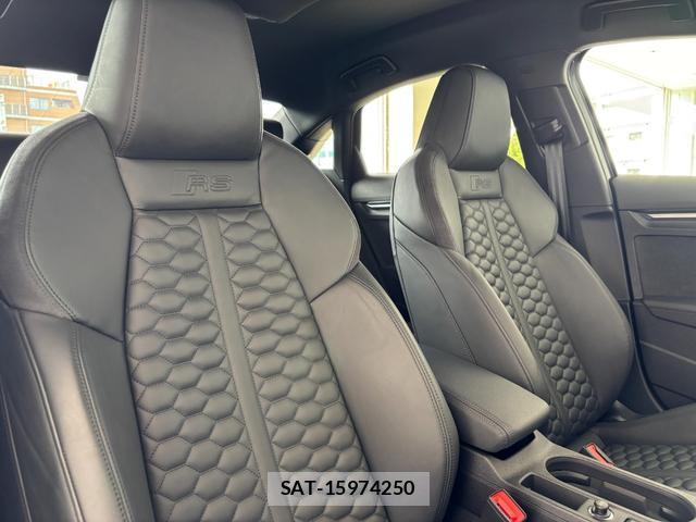 Audi RS3 2023-12 8280415-3