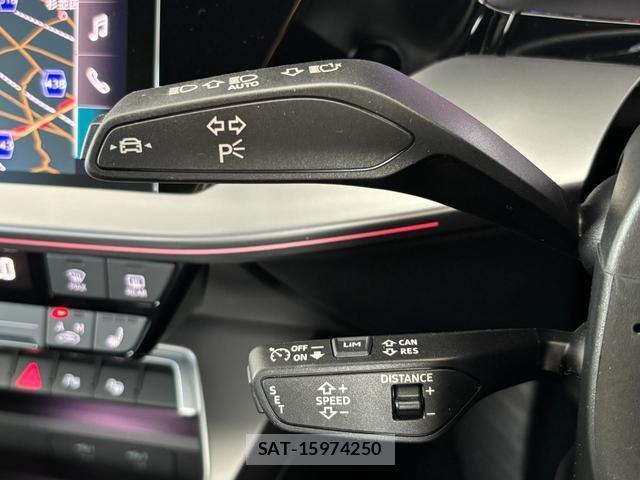 Audi RS3 2023-12 8280415-7