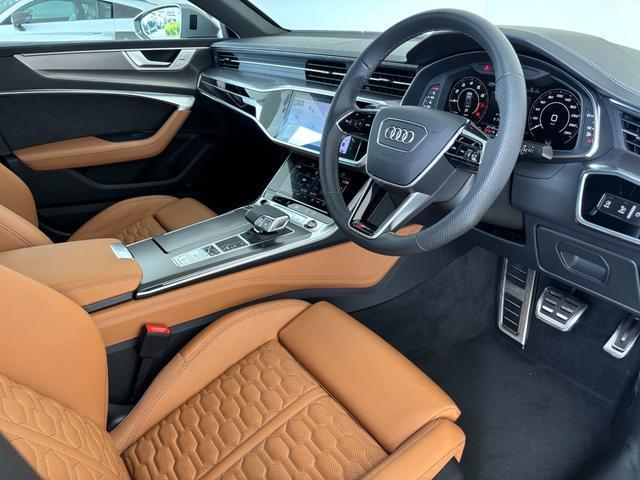 Audi RS7 2023-10 8280420-1