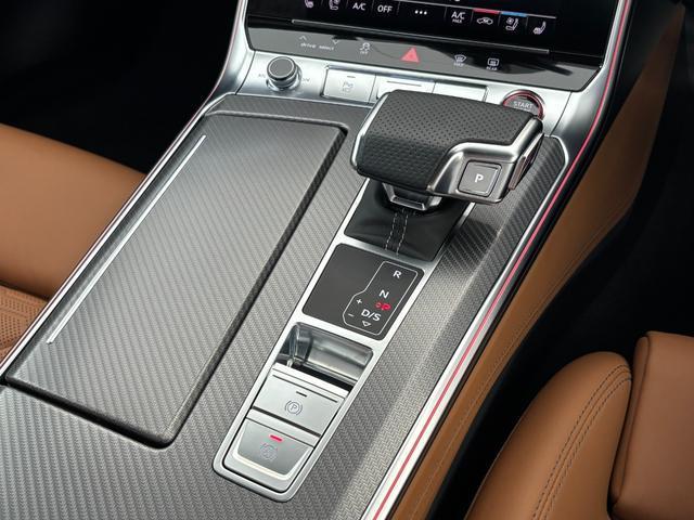 Audi RS7 2023-10 8280420-11