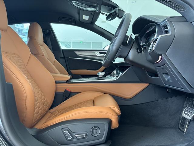 Audi RS7 2023-10 8280420-12
