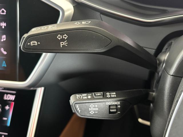 Audi RS7 2023-10 8280420-8