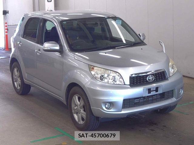 Toyota RUSH 2015-03 8283094-0