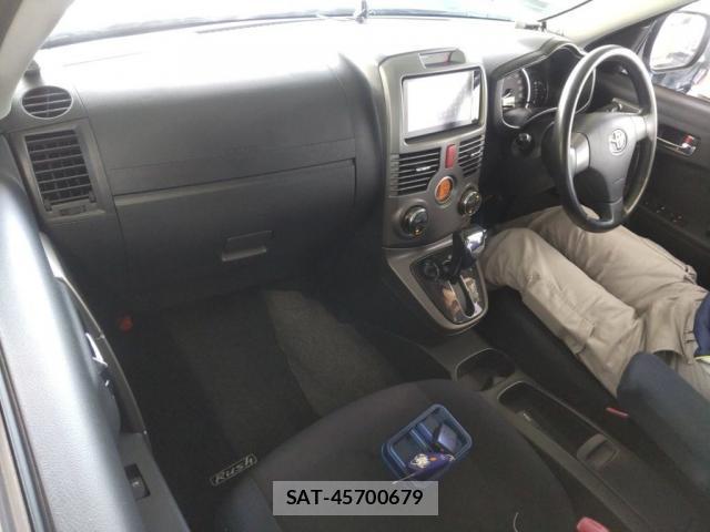 Toyota RUSH 2015-03 8283094-2