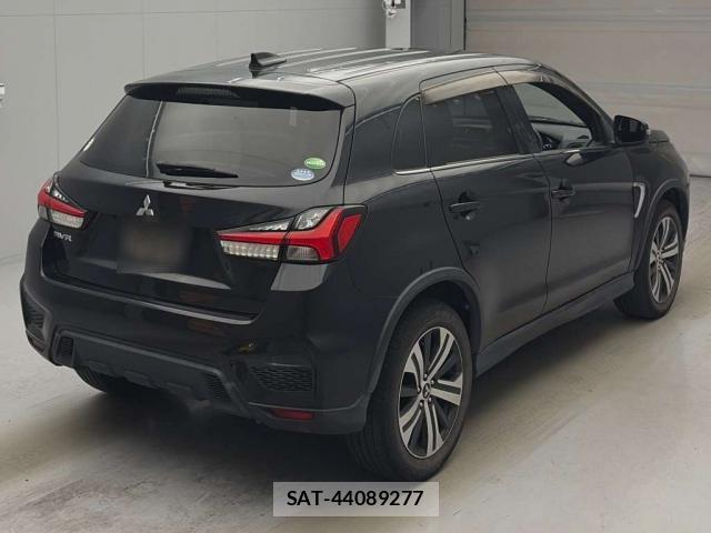 Mitsubishi RVR 2020-04 8276950-1