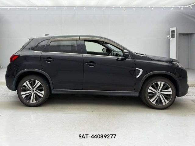 Mitsubishi RVR 2020-04 8276950-7