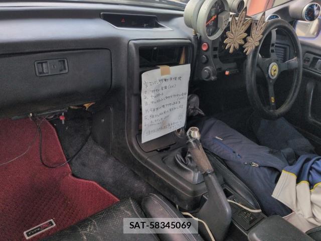 Mazda RX-7 1989-07 8283069-2