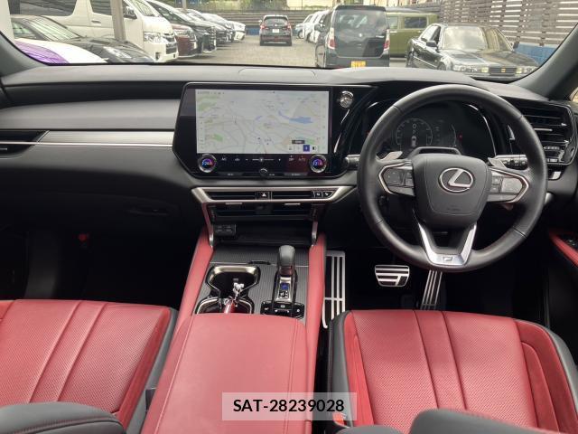 Lexus RX 2023-12 8276842-2