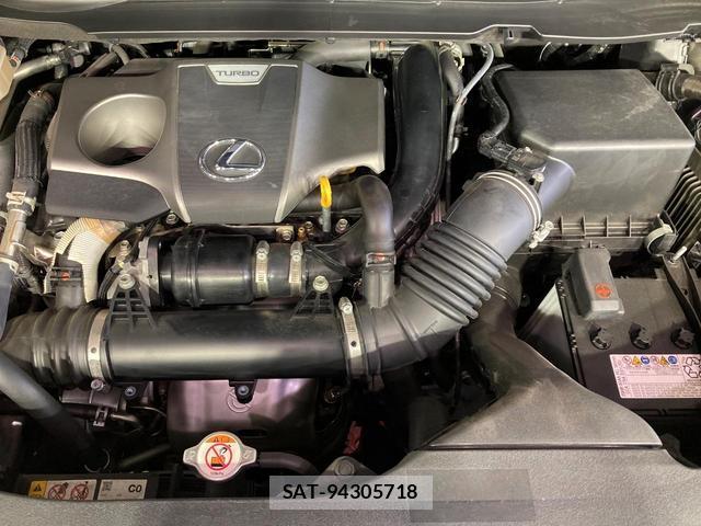 Lexus RX 2021-07 8277636-17