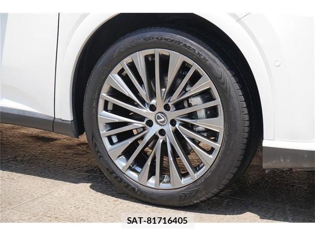 Lexus RX 2023-10 8278115-15