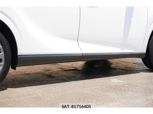 Lexus RX 2023-10 8278115-18