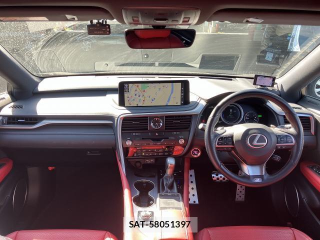 Lexus RX 2021-10 8278678-2