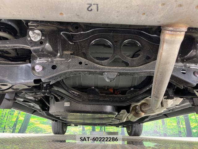 Lexus RX 2023-09 8279276-18