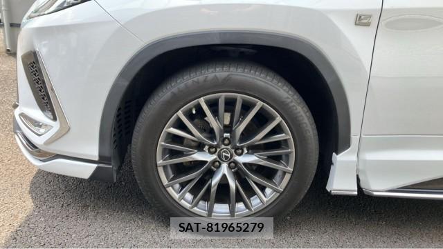 Lexus RX 2021-01 8280564-8