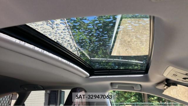 Lexus RX 2018-06 8280596-15