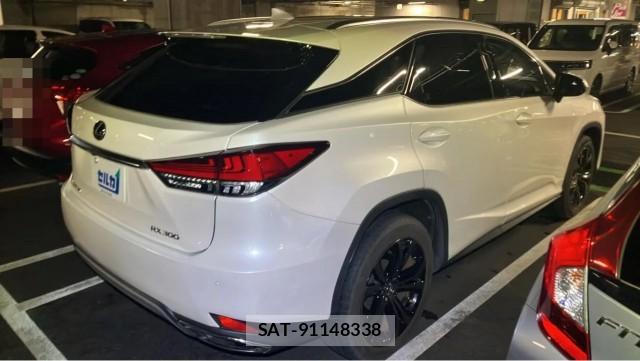 Lexus RX 2021-08 8281402-13
