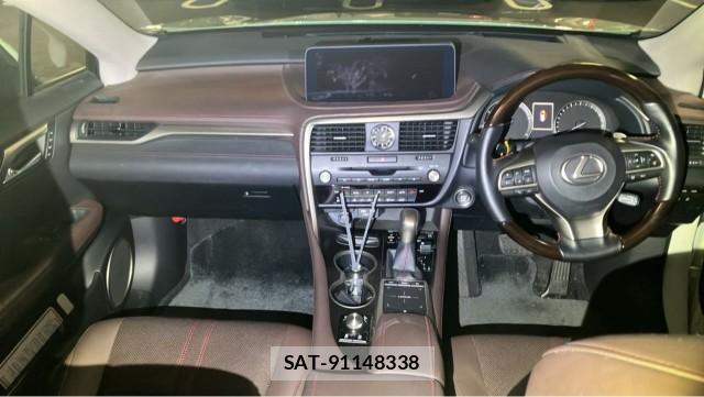 Lexus RX 2021-08 8281402-2