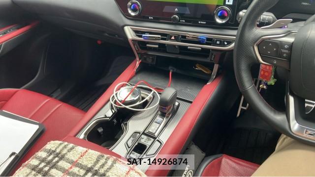 Lexus RX 2024-09 8281429-14