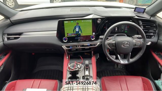Lexus RX 2024-09 8281429-2