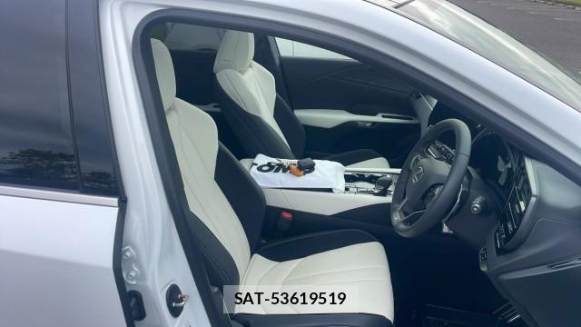 Lexus RX 2025-09 8281541-5